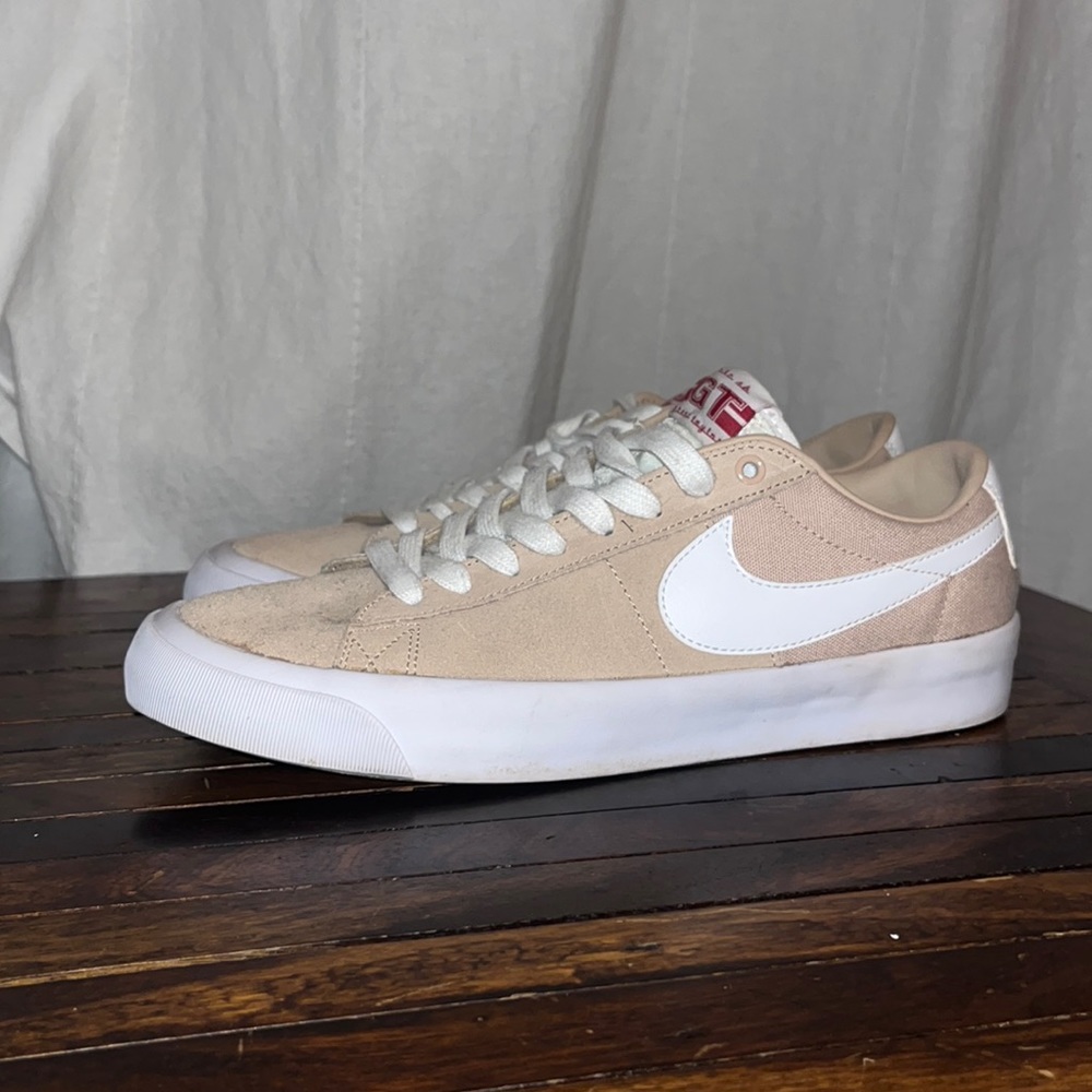 SB Nike Blazer in Bio Beige